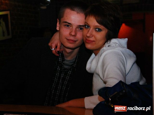 Zdjęcie w galerii na portalu naszraciborz.pl: Magiel towarzyski wiadomości z regionu