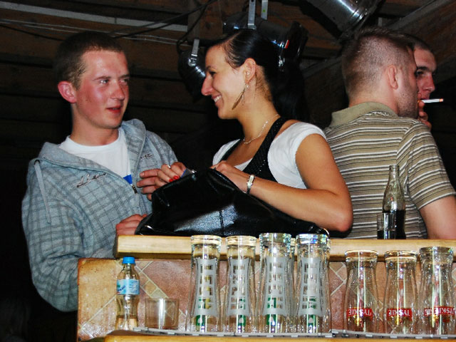 Zdjęcie w galerii na portalu naszraciborz.pl: Magiel towarzyski wiadomości z regionu