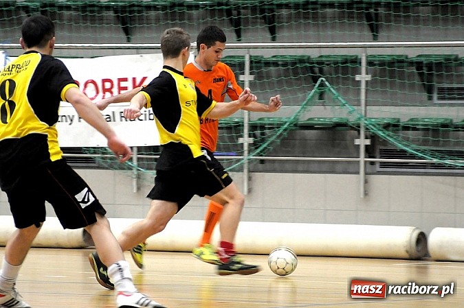 Zdjęcie w galerii na portalu naszraciborz.pl: HLPN: Drugoligowy dreszczowiec w Arenie Rafako wiadomości z regionu