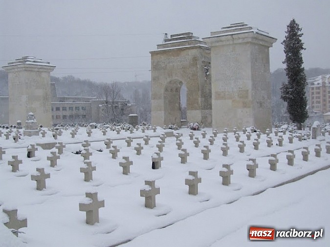 Zdjęcie w galerii na portalu naszraciborz.pl: Harcerze z Raciborza pojechali z paczkami dla Polaków na Kresach wiadomości z regionu