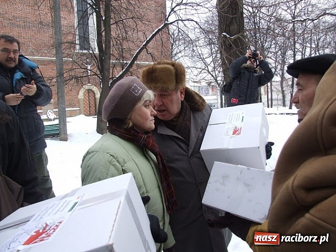 Zdjęcie w galerii na portalu naszraciborz.pl: Harcerze z Raciborza pojechali z paczkami dla Polaków na Kresach wiadomości z regionu