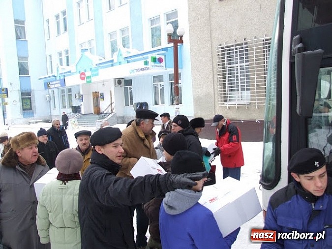 Zdjęcie w galerii na portalu naszraciborz.pl: Harcerze z Raciborza pojechali z paczkami dla Polaków na Kresach wiadomości z regionu