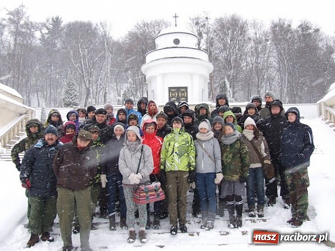 Zdjęcie w galerii na portalu naszraciborz.pl: Harcerze z Raciborza pojechali z paczkami dla Polaków na Kresach wiadomości z regionu
