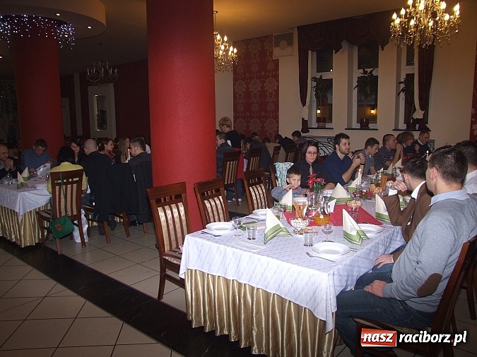 Zdjęcie w galerii na portalu naszraciborz.pl: Łamatorzy zasiedli do wspólnej wigilii wiadomości z regionu