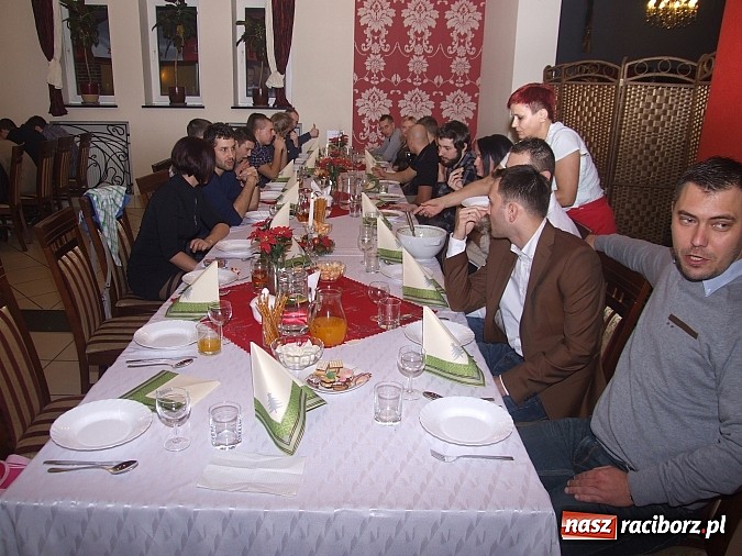 Zdjęcie w galerii na portalu naszraciborz.pl: Łamatorzy zasiedli do wspólnej wigilii wiadomości z regionu