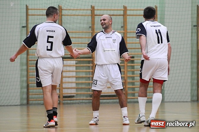 Zdjęcie w galerii na portalu naszraciborz.pl: Cukiernia Gianni liderem I ligi wiadomości z regionu