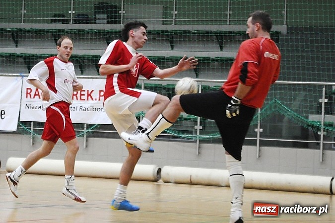 Zdjęcie w galerii na portalu naszraciborz.pl: Cukiernia Gianni liderem I ligi wiadomości z regionu