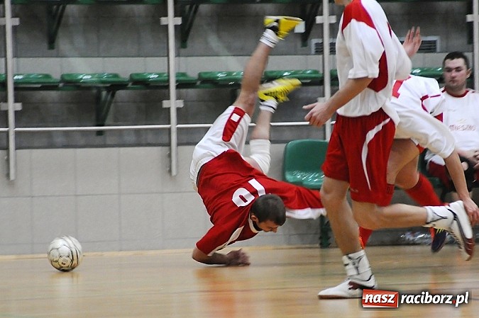 Zdjęcie w galerii na portalu naszraciborz.pl: Cukiernia Gianni liderem I ligi wiadomości z regionu