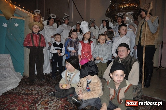 Zdjęcie w galerii na portalu naszraciborz.pl: Trzymiesięczny Adaś został aktorem. Zagrał dziś w Wojnowicach Dzieciątko Jezus wiadomości z regionu