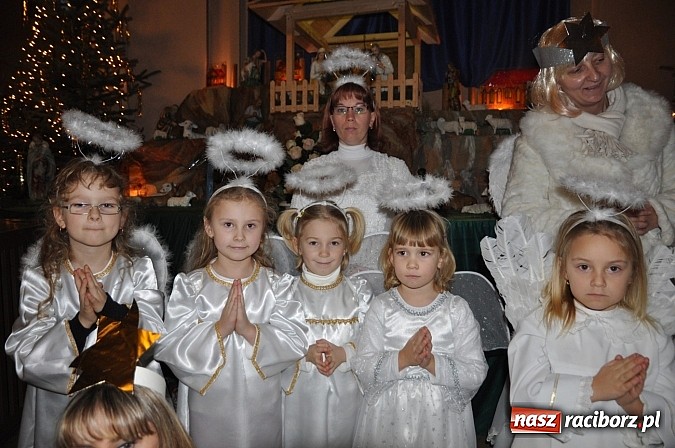 Zdjęcie w galerii na portalu naszraciborz.pl: Trzymiesięczny Adaś został aktorem. Zagrał dziś w Wojnowicach Dzieciątko Jezus wiadomości z regionu