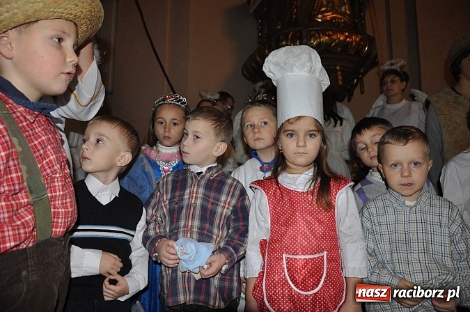 Zdjęcie w galerii na portalu naszraciborz.pl: Trzymiesięczny Adaś został aktorem. Zagrał dziś w Wojnowicach Dzieciątko Jezus wiadomości z regionu