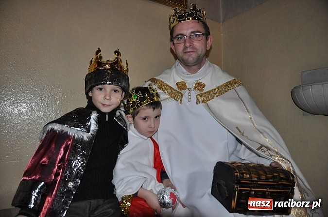 Zdjęcie w galerii na portalu naszraciborz.pl: Trzymiesięczny Adaś został aktorem. Zagrał dziś w Wojnowicach Dzieciątko Jezus wiadomości z regionu