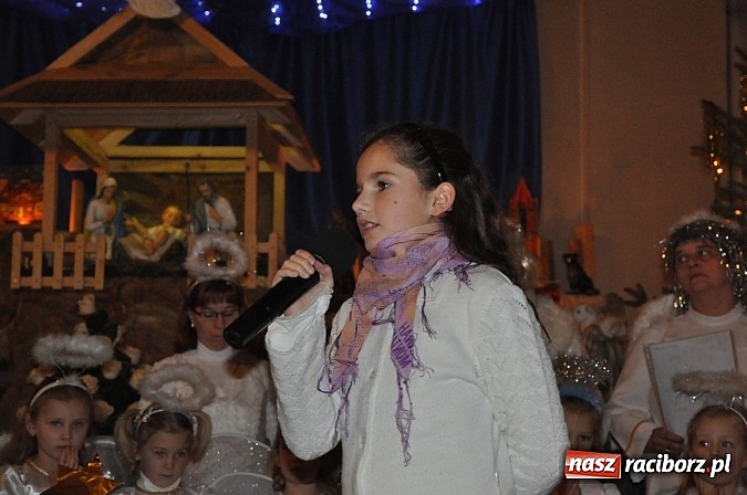 Zdjęcie w galerii na portalu naszraciborz.pl: Trzymiesięczny Adaś został aktorem. Zagrał dziś w Wojnowicach Dzieciątko Jezus wiadomości z regionu