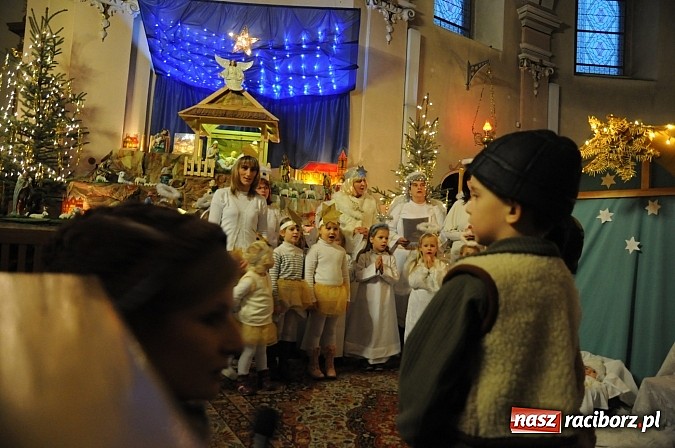 Zdjęcie w galerii na portalu naszraciborz.pl: Trzymiesięczny Adaś został aktorem. Zagrał dziś w Wojnowicach Dzieciątko Jezus wiadomości z regionu