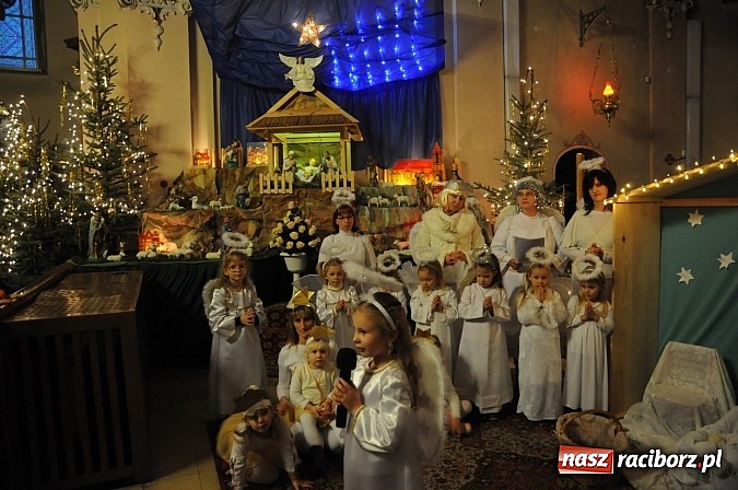 Zdjęcie w galerii na portalu naszraciborz.pl: Trzymiesięczny Adaś został aktorem. Zagrał dziś w Wojnowicach Dzieciątko Jezus wiadomości z regionu