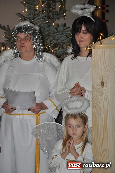 Zdjęcie w galerii na portalu naszraciborz.pl: Trzymiesięczny Adaś został aktorem. Zagrał dziś w Wojnowicach Dzieciątko Jezus wiadomości z regionu