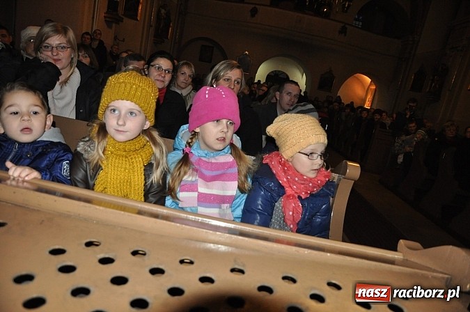 Zdjęcie w galerii na portalu naszraciborz.pl: Trzymiesięczny Adaś został aktorem. Zagrał dziś w Wojnowicach Dzieciątko Jezus wiadomości z regionu