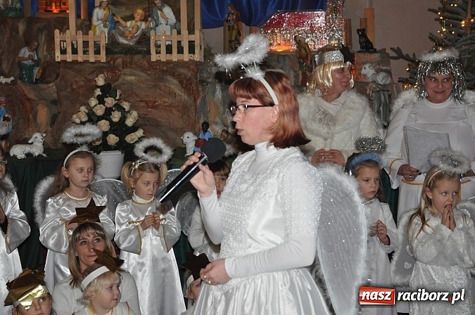 Zdjęcie w galerii na portalu naszraciborz.pl: Trzymiesięczny Adaś został aktorem. Zagrał dziś w Wojnowicach Dzieciątko Jezus wiadomości z regionu