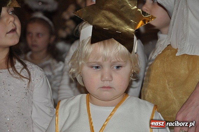 Zdjęcie w galerii na portalu naszraciborz.pl: Trzymiesięczny Adaś został aktorem. Zagrał dziś w Wojnowicach Dzieciątko Jezus wiadomości z regionu