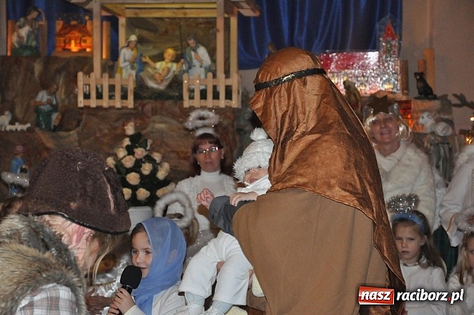 Zdjęcie w galerii na portalu naszraciborz.pl: Trzymiesięczny Adaś został aktorem. Zagrał dziś w Wojnowicach Dzieciątko Jezus wiadomości z regionu