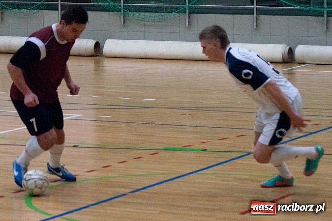 Zdjęcie w galerii na portalu naszraciborz.pl: Pokrycia Dachowe górą nad Galaktycznymi wiadomości z regionu