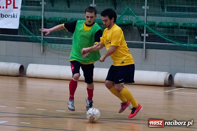 Zdjęcie w galerii na portalu naszraciborz.pl: Pokrycia Dachowe górą nad Galaktycznymi wiadomości z regionu