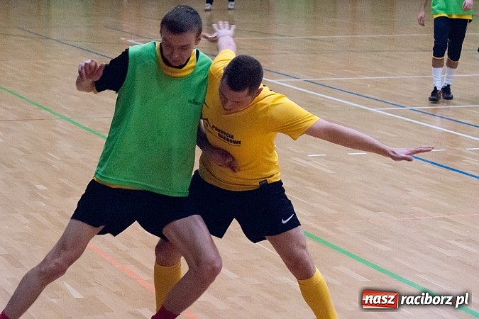 Zdjęcie w galerii na portalu naszraciborz.pl: Pokrycia Dachowe górą nad Galaktycznymi wiadomości z regionu