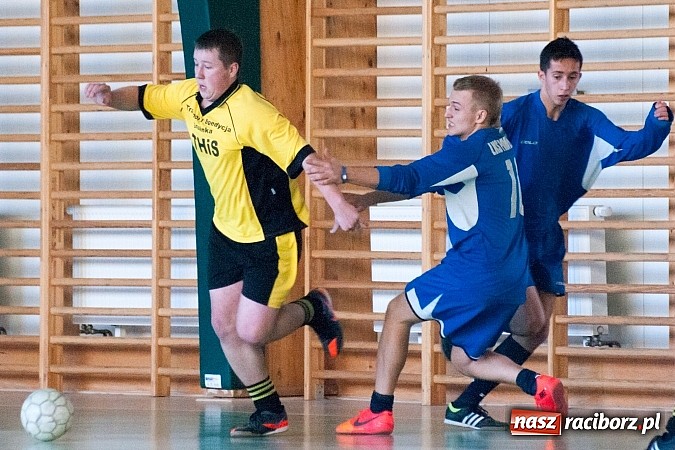 Zdjęcie w galerii na portalu naszraciborz.pl: Naprzód Zawada objął prowadzenie w zimowym turnieju wiadomości z regionu