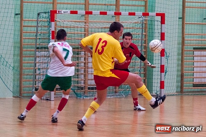 Zdjęcie w galerii na portalu naszraciborz.pl: Xpres.pl bez szans. Salos nadal bez punktów wiadomości z regionu