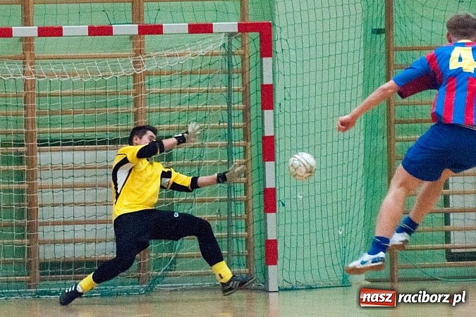 Zdjęcie w galerii na portalu naszraciborz.pl: Xpres.pl bez szans. Salos nadal bez punktów wiadomości z regionu