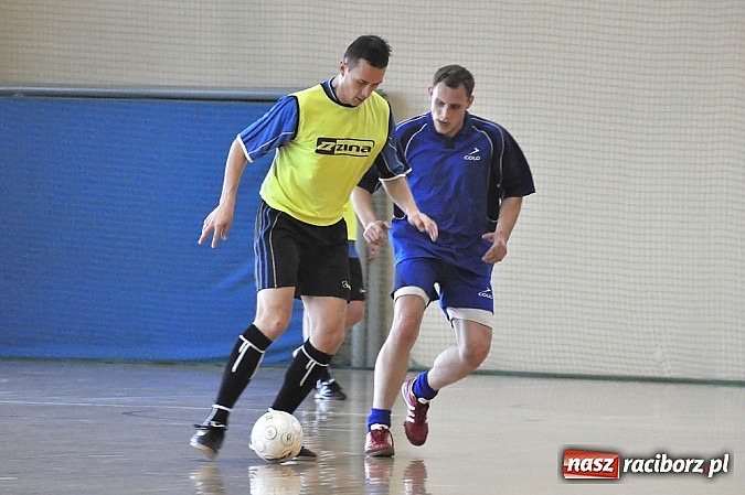 Zdjęcie w galerii na portalu naszraciborz.pl: Włókniarz ma patent na Sylwestra wiadomości z regionu