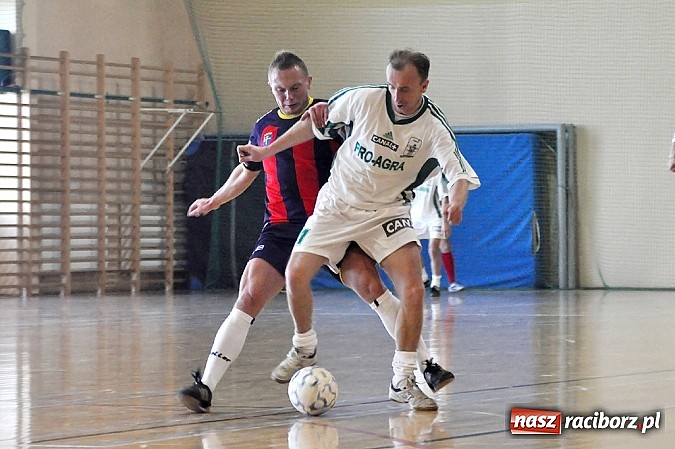 Zdjęcie w galerii na portalu naszraciborz.pl: Włókniarz ma patent na Sylwestra wiadomości z regionu