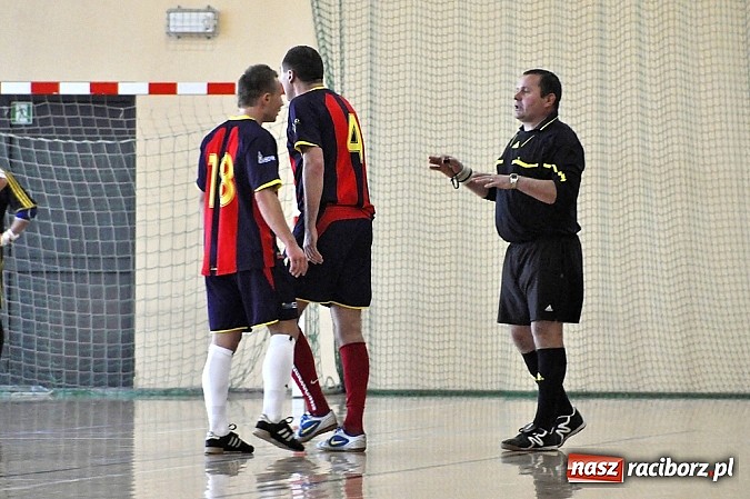 Zdjęcie w galerii na portalu naszraciborz.pl: Włókniarz ma patent na Sylwestra wiadomości z regionu