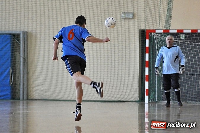 Zdjęcie w galerii na portalu naszraciborz.pl: Włókniarz ma patent na Sylwestra wiadomości z regionu