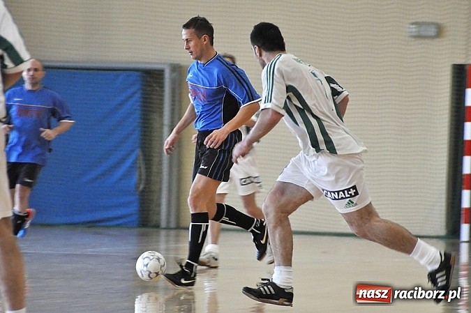 Zdjęcie w galerii na portalu naszraciborz.pl: Włókniarz ma patent na Sylwestra wiadomości z regionu