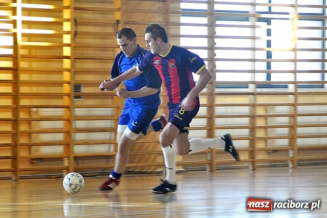 Zdjęcie w galerii na portalu naszraciborz.pl: Włókniarz ma patent na Sylwestra wiadomości z regionu