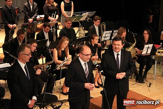 Zdjęcie w galerii na portalu naszraciborz.pl: Koncertowe spotkanie prezydenta i starosty z mieszkańcami Raciborza wiadomości z regionu