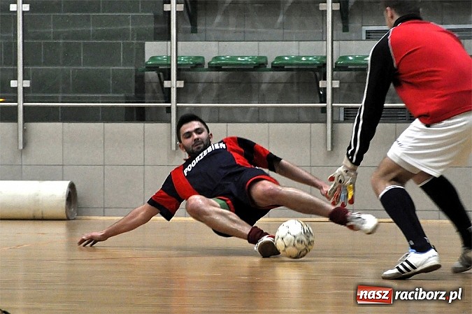 Zdjęcie w galerii na portalu naszraciborz.pl: Hyrbud gromi, Xpres.pl goni wiadomości z regionu