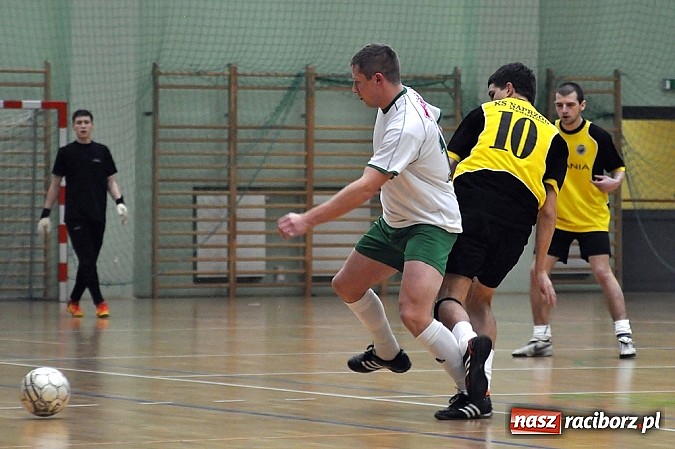 Zdjęcie w galerii na portalu naszraciborz.pl: Hyrbud gromi, Xpres.pl goni wiadomości z regionu