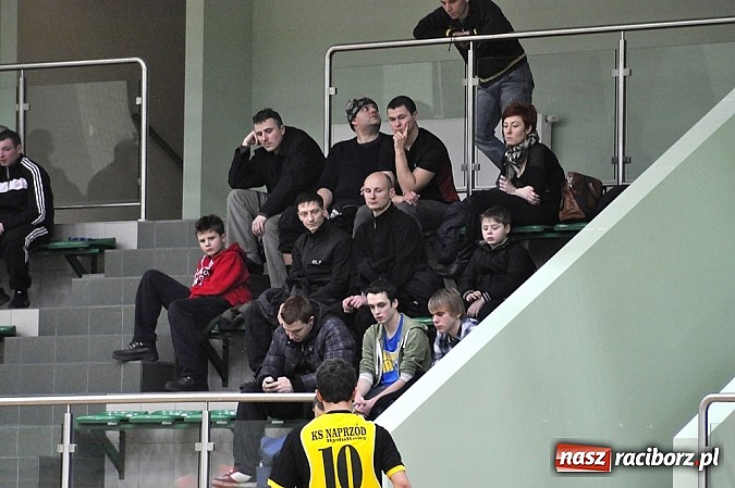 Zdjęcie w galerii na portalu naszraciborz.pl: Hyrbud gromi, Xpres.pl goni wiadomości z regionu