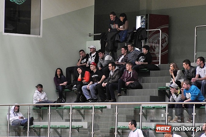 Zdjęcie w galerii na portalu naszraciborz.pl: Hyrbud gromi, Xpres.pl goni wiadomości z regionu