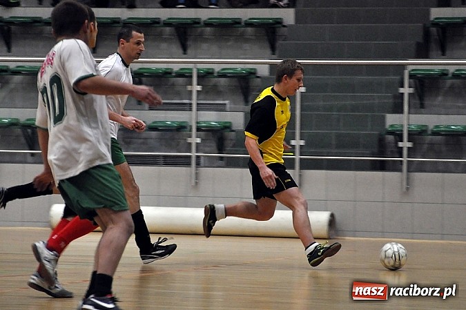 Zdjęcie w galerii na portalu naszraciborz.pl: Hyrbud gromi, Xpres.pl goni wiadomości z regionu