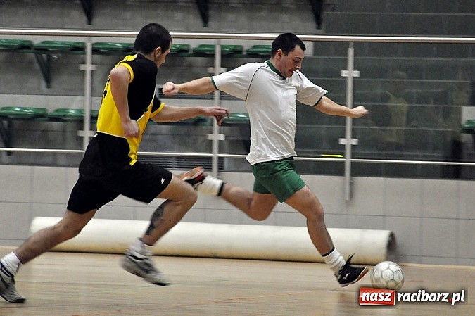 Zdjęcie w galerii na portalu naszraciborz.pl: Hyrbud gromi, Xpres.pl goni wiadomości z regionu