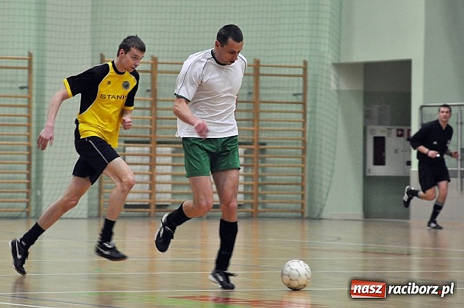 Zdjęcie w galerii na portalu naszraciborz.pl: Hyrbud gromi, Xpres.pl goni wiadomości z regionu
