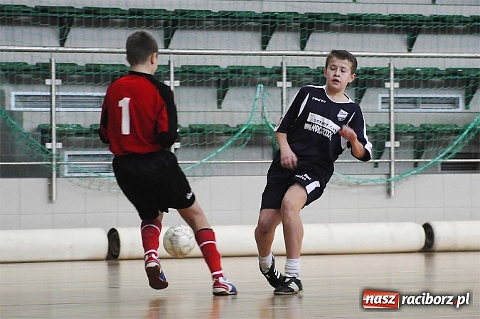 Zdjęcie w galerii na portalu naszraciborz.pl: APN Czeladź najlepsza. Unia bez punktu wiadomości z regionu