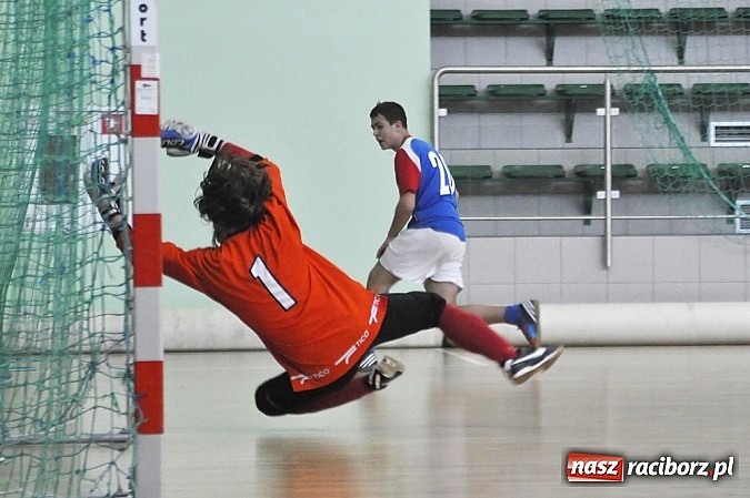 Zdjęcie w galerii na portalu naszraciborz.pl: APN Czeladź najlepsza. Unia bez punktu wiadomości z regionu