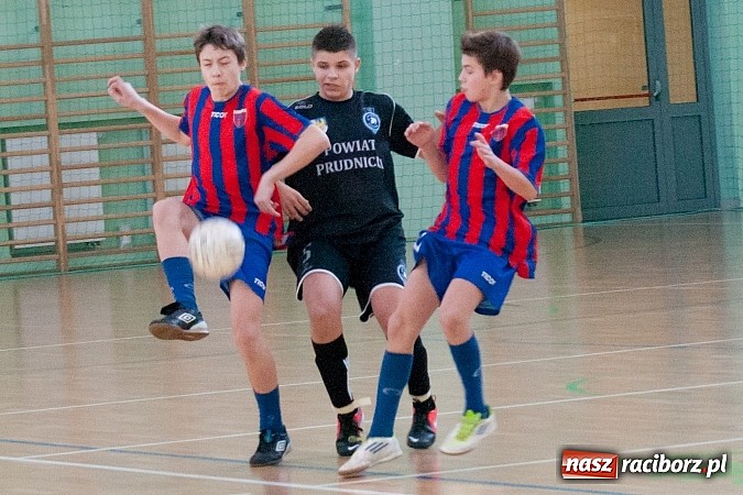 Zdjęcie w galerii na portalu naszraciborz.pl: APN Czeladź najlepsza. Unia bez punktu wiadomości z regionu