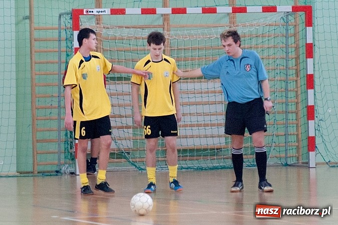 Zdjęcie w galerii na portalu naszraciborz.pl: APN Czeladź najlepsza. Unia bez punktu wiadomości z regionu