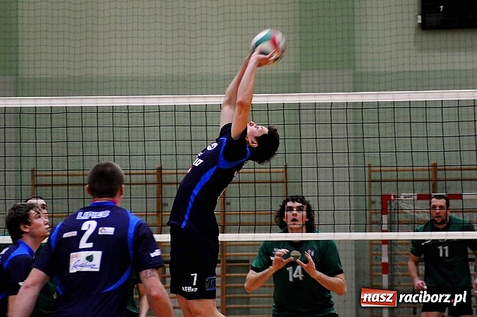 Zdjęcie w galerii na portalu naszraciborz.pl: Rafako nie dało szans Rząśni wiadomości z regionu