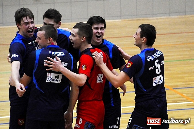 Zdjęcie w galerii na portalu naszraciborz.pl: Rafako nie dało szans Rząśni wiadomości z regionu